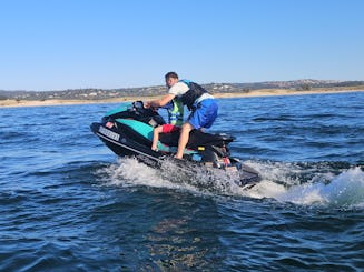Pedalea, relájate y repite: el mejor día acuático en Folsom Lake