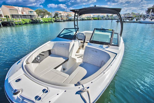 2023 Luxury Sea Ray with Entertainment Bundle - Brand New Boat Rental