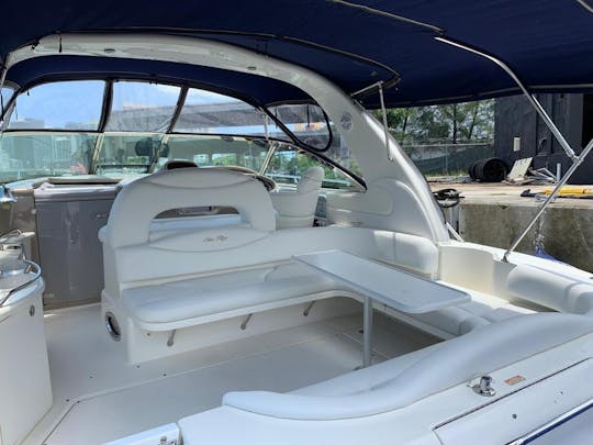 Sea Ray Sundance 420 Yacht!