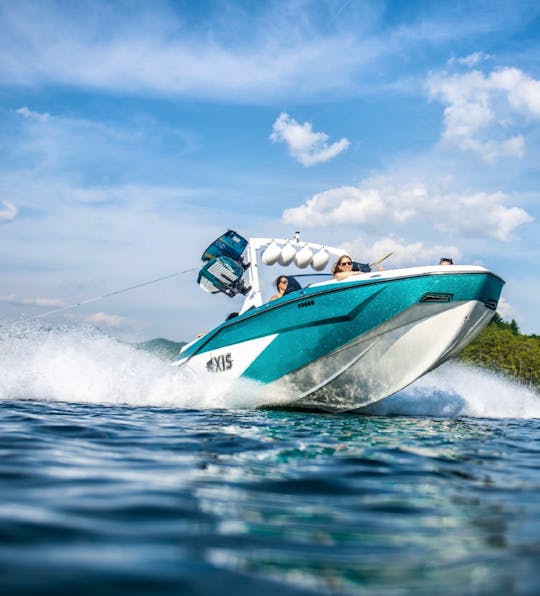 Axis 22' Wakeboarding Boat - Weekday Special!