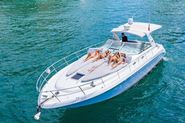 42ft Sea Ray 400 Sundance. Your very own luxury private yacht in La Paz.