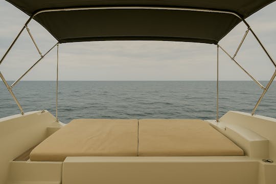Abierto Ferretti Altura 47