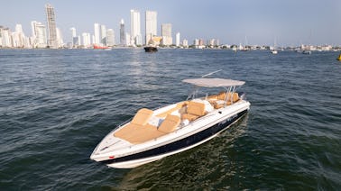 Tour privado en barco de lujo de 8 horas por Cartagena a las Islas del Rosario