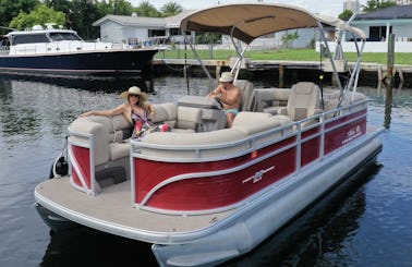 Pontoon 22’ Party Barge 