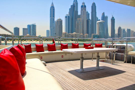80ft Paramount X25 Power Mega Yacht Rental in Dubai, United Arab Emirates