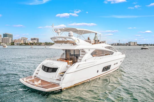 PROFITEZ DE MIAMI sur le Sunseeker Manhattan de 70 pieds ! ! !