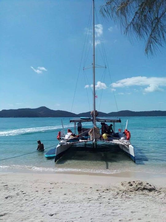 Découvrez le golfe de Thaïlande lors d'une excursion privée en catamaran