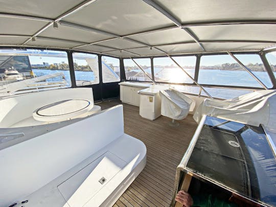 Luxury Horizon 70ft - Barcelona - Horizon Elegance 82S