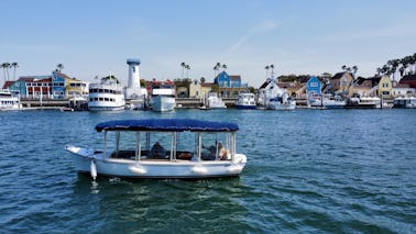 Marina Magic: 21' Duffy Boat Excursion in Marina Del Rey, California 