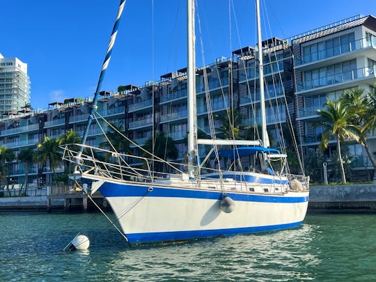 ALL FEES INCLUDED! Endeavor 43 Sailboat Charter out of Key Biscayne. 