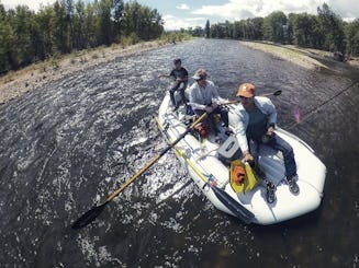 Jangada de pesca NRS Dodger em Missoula, Montana