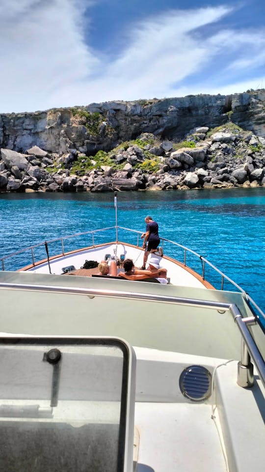 Passeio no iate Shalimar IV Favignana e Levanzo