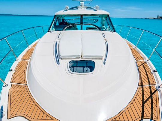 Sea Ray 50 ft Luxury Yacht for Charter in Cancun, Mexico
