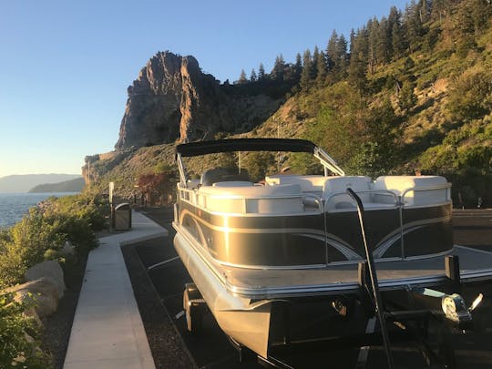 21' Avalon Pontoon in South Lake Tahoe