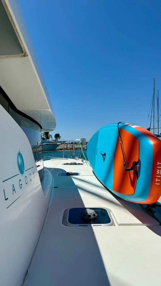 Catamarán espacioso tipo laguna de 42 pies en Cruz de Huanacaxtle, Nayarit 
