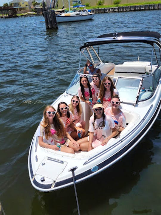 Bayside Bliss: Discover the Bay in Style with Our Premium Boat Rental