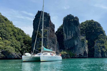 Cruzeiro de catamarã Lagoon 47 pelas ilhas de Krabi e pela Baía de Phang Nga