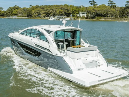 Luxurious 50ft Cantius Yacht Charter in Palm Beach