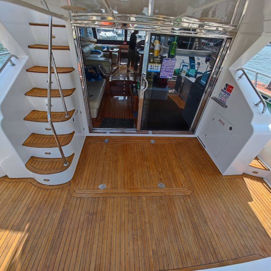 63ft Luxury Yacht Rental in Sanya