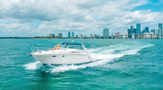 40 Foot Quest Yacht | Miami Beach