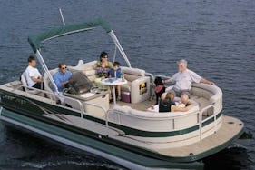   12 Person Super Fun Pontoon Boat $200 An Hour!