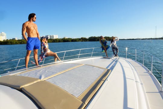 Yate Sea Ray 54 Sundancer para alquilar en Miami