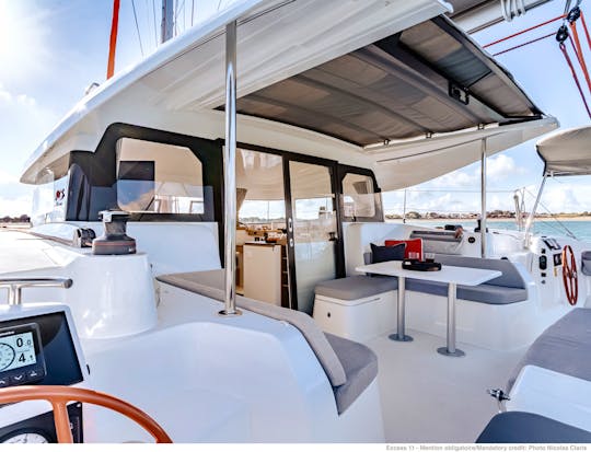 Luxury 40" Sail Catamaran - City Views, Anchoring, Sam's and more | Sausalito