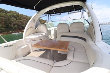 Divirta-se na Gold Coast | Sea Ray 375 DA Sundancer Yacht