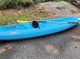 NW NJ: par de kayaks de agua plana para sentarse en la parte superior para alquiler diario