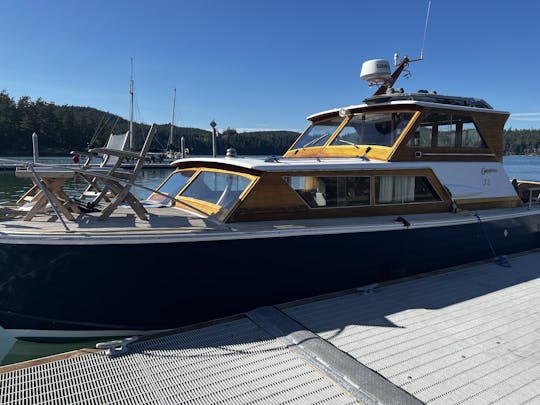 Classic Wooden 35ft Cruiser, perfect for a sunset champagne cruise! 