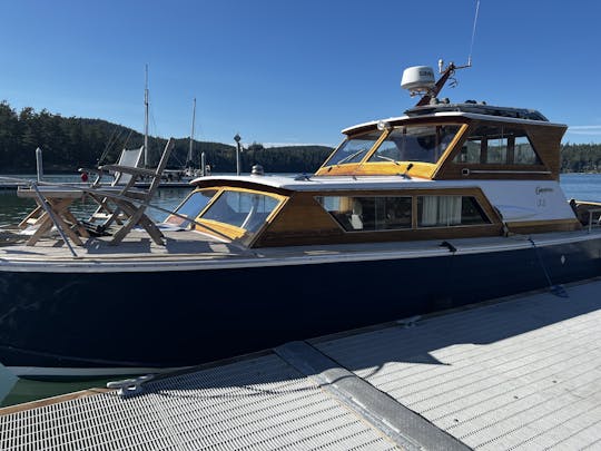 Welcome aboard Minerva – A Rare Cruise on a Classic Wooden Yacht