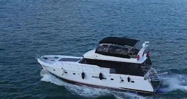 65ft Luxury Yacht for Daily Charter in İstanbul 7/24