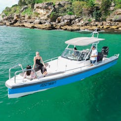 Bateau Axopar 28 T-Top rapide, confortable et élégant