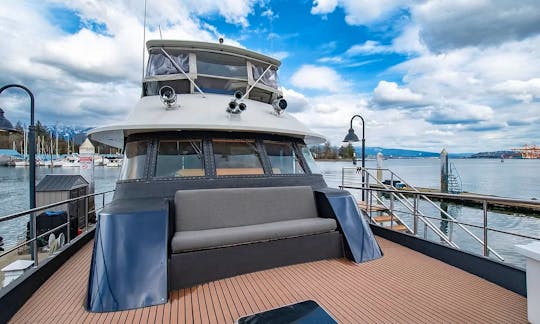 Luxury adventures await! Cruise with the 92ft Hatteras Yacht in Vancouver, BC