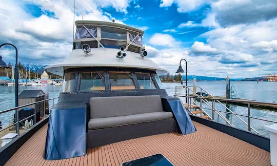 Luxury adventures await! Cruise with the 92ft Hatteras Yacht in Vancouver, BC