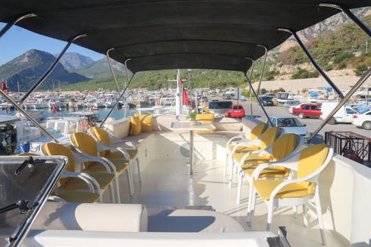 Location de yacht à moteur à Antalya, Turquie
