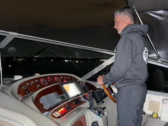 Naviguez avec style à bord d'un yacht DT Toronto de 45 pieds
