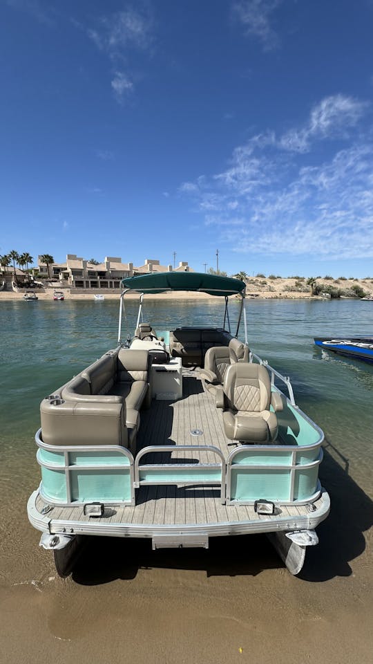 🐬 Pontão Premier de 25 pés para 14 pessoas com motor de popa de 150 HP