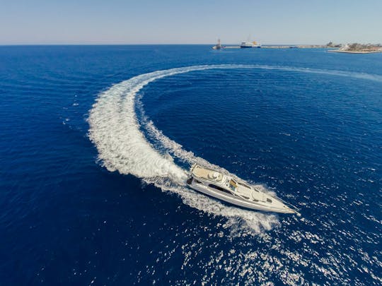 Louez un yacht de luxe de 54 pieds et explorez la mer Ionienne !