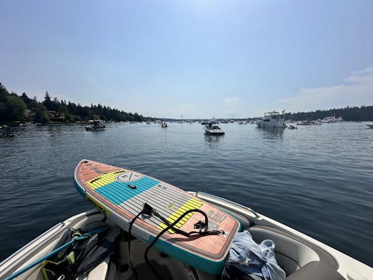 Cohete rojo del lago Washington: ¡combustible y capitán incluidos!