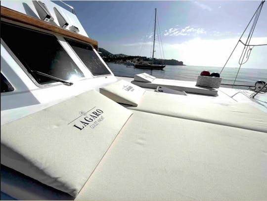 Spacious 24Meters Long Yacht Lagaro / 5 Cabins