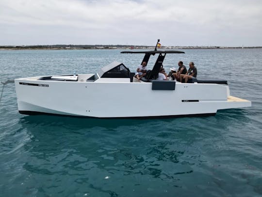 De Antonio D34 Por que não abrir o aluguel de consoles centrais em Eivissa, Illes Balears