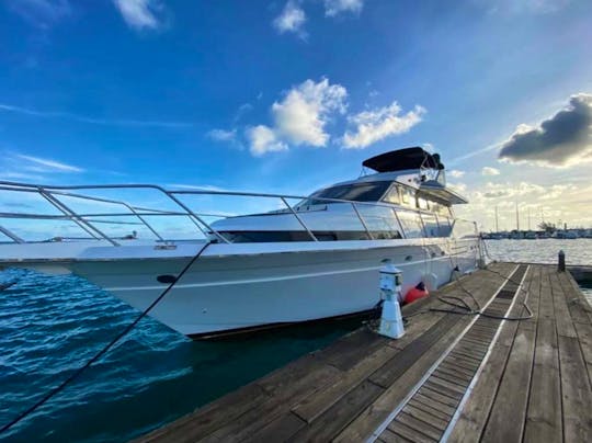 🏆🥳HIGH-END LUXURY MEETS ADVENTURE, CREW INCLUDED 🧑🏽‍✈️  65FT