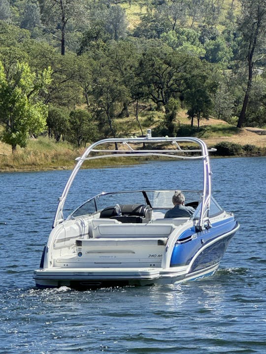 Bateau de Formule Sport haut de gamme et luxueux à Bass Lake !