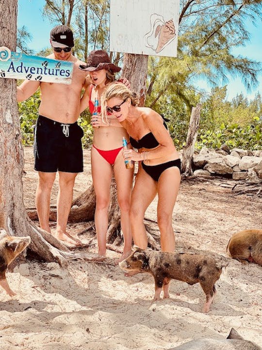 Private Swimming Pigs All-Inclusive Tour