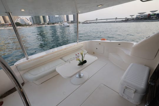 63 feet SeaRay Motor Yacht in Dubai SOY