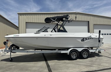 Axis T23 Wake Surf Boat 