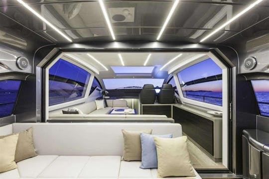 Iate a motor Pershing 62 - Melhor preço em Ibiza!