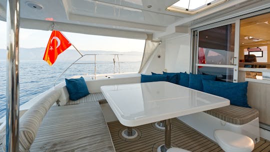 Tour privado en catamarán Leopard de 48 pies para Bodrum