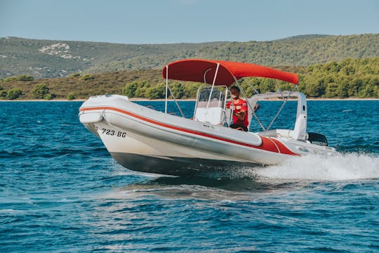 Mar.co Twenty RIB con motor de 150 CV en Sveti Filip i Jakov